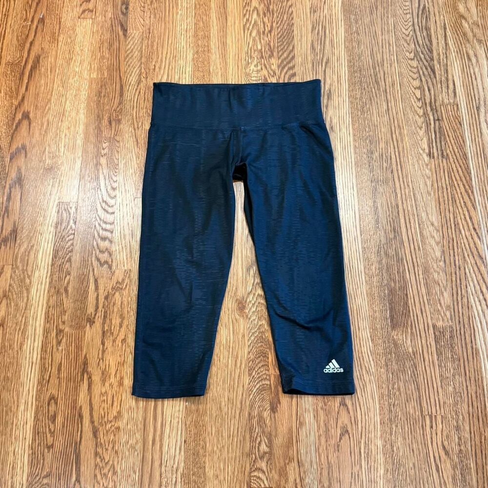 Adidas Subtle Stripe Black Capri Leggings Size M